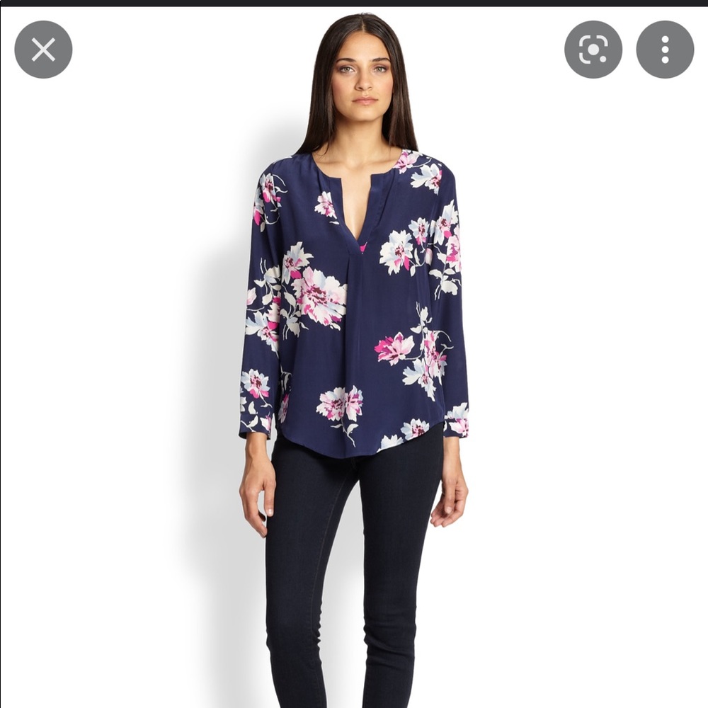Joie floral blouse size small never worn
